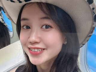 girl cam naked SunnyXu