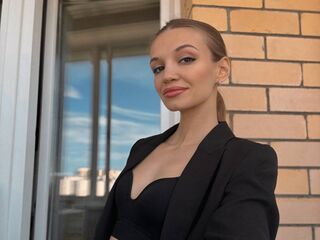 camgirl webcam sex pic SuzanUemura