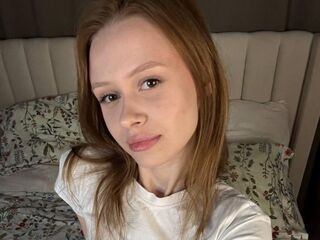 chat room live webcam TaraGnagey