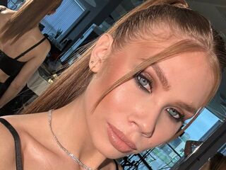 cam slut photo TawnyaCarwell