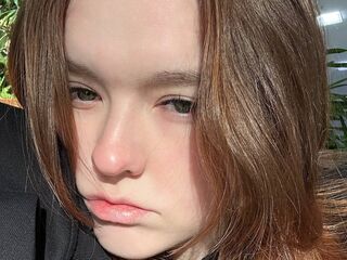 shaved pussy web cam TwannaShumate