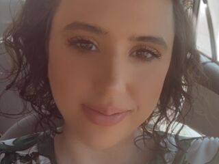 cam girl fingering pussy aurorakittygirl