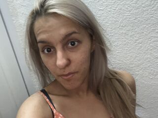 chatroom webcam photo lizzielizzie